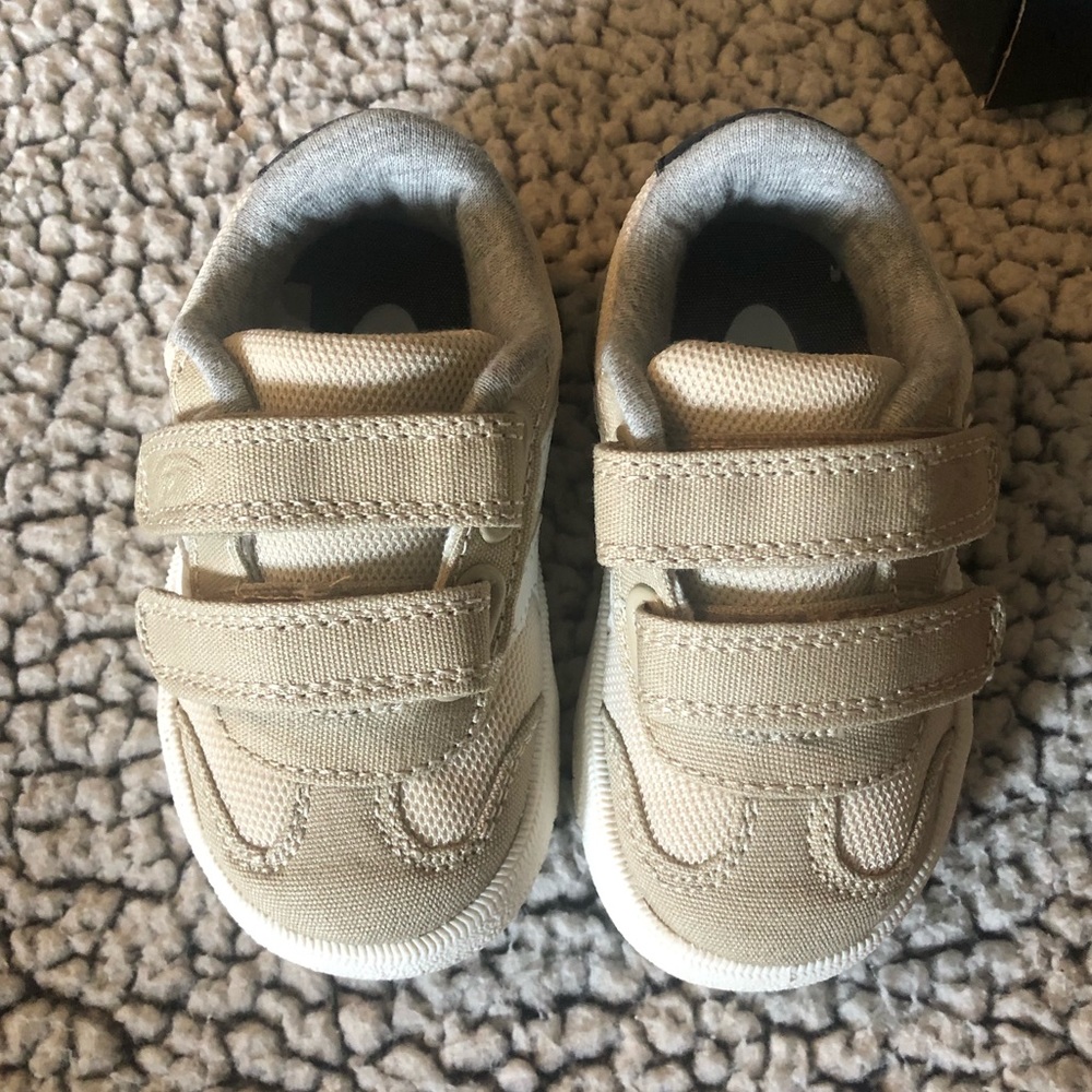 Dr. Scholl’s Kids Shoes